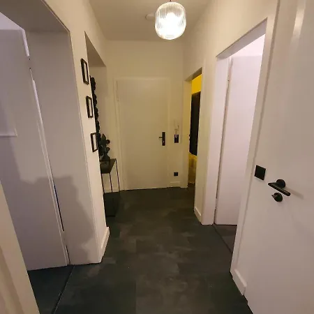 Apartamento Luxurioes Eingerichtetes Apartment Naehe Duesseldorf Flughafen / Messe *